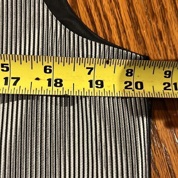 Grey Matter Concepts Men’s Metallic Silver Striped Vest Size Small. - Picture 5 of 7